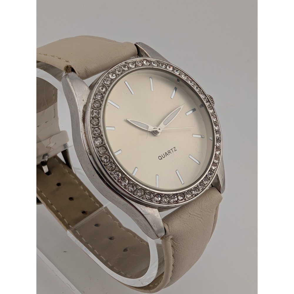 Accutime Watch Women 40mm Case Crystal Bezel White Faux Leather Band New Battery - Picture 2 of 9